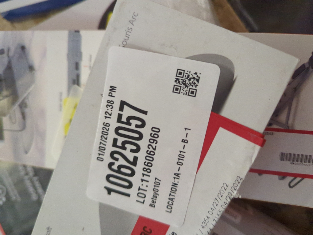 Microsoft ARC Mouse – Lilac .Sleek,Ergonomic Design, Ultra Slim and Lightweight, Bluetooth Mouse for PC/Laptop,Desktop Works with Windows/Mac Computers