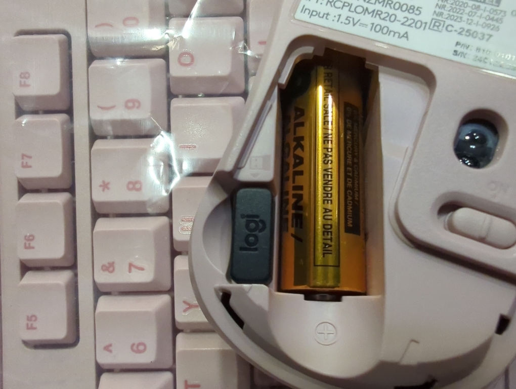 Logitech MK270 Wireless Keyboard and Mouse Combo for Windows, 2.4 GHz, 8 Multimedia Keys, PC, Laptop, Wireless Keyboard Compact Mouse Combo - Rose