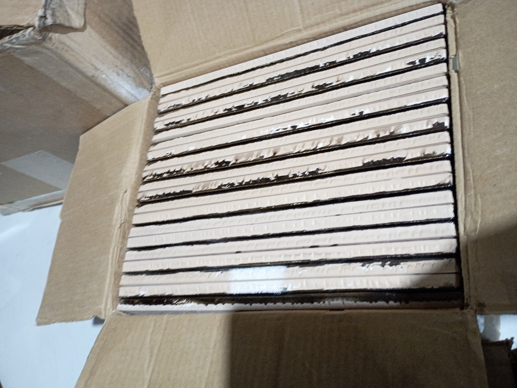 Trendy gold,  size 5x25 manual, pieces box 60, 2 box   Made in Spain.