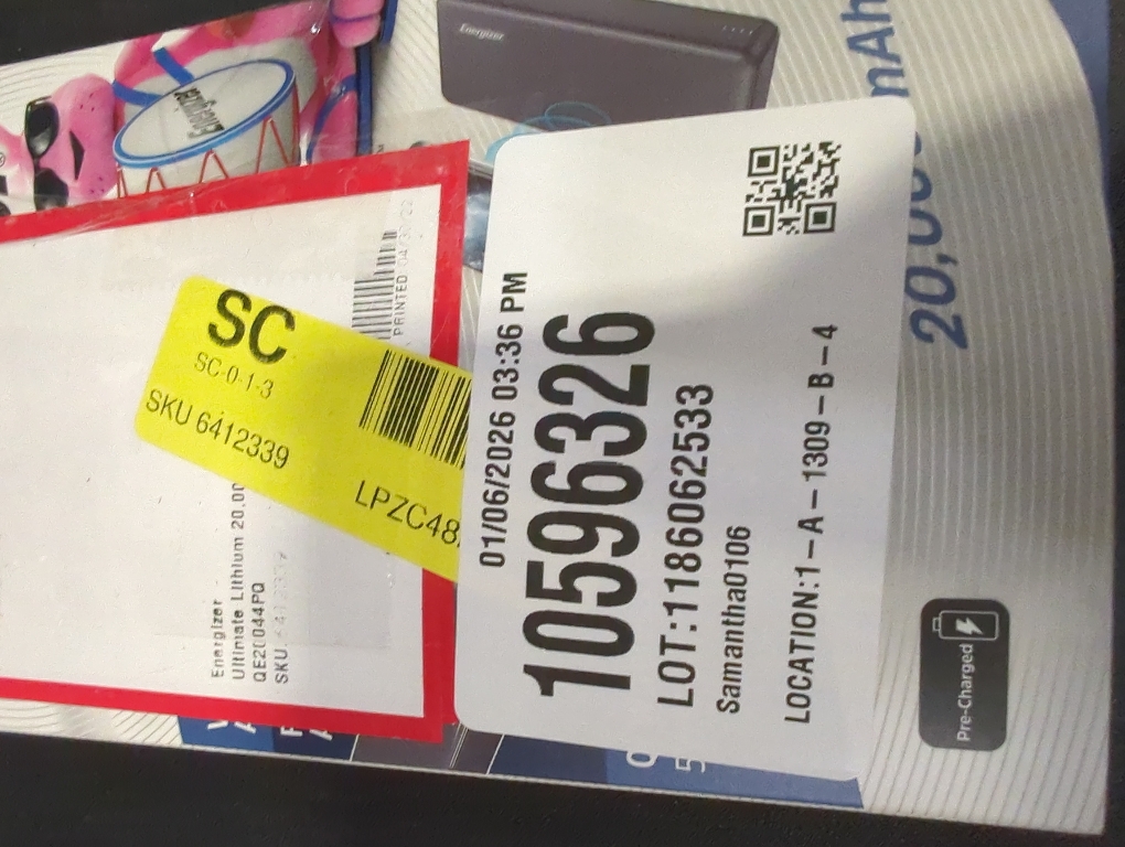 Energizer - Ultimate Lithium 20,000mAh 20W Qi Wireless Portable Charger/Power Bank QC 3.0 & PD 3.0 for Apple, Android, USB Devices - Black