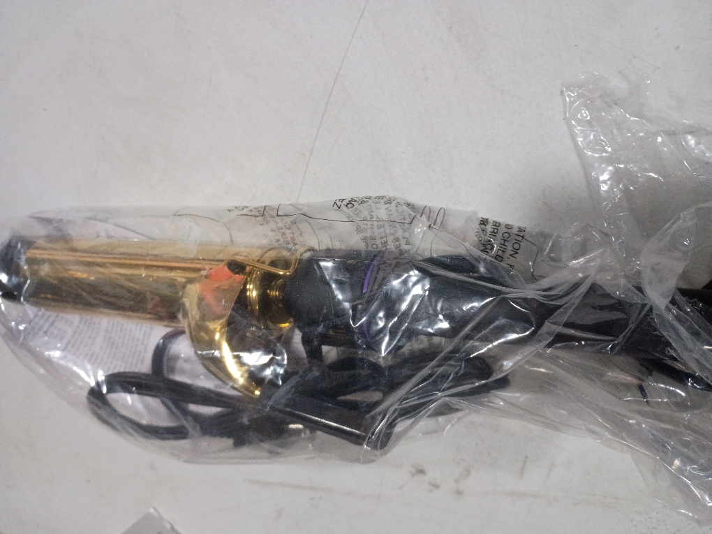 Hot Tools Pro Signature 1-1/2 Gold Curling Iron, Gold and Black