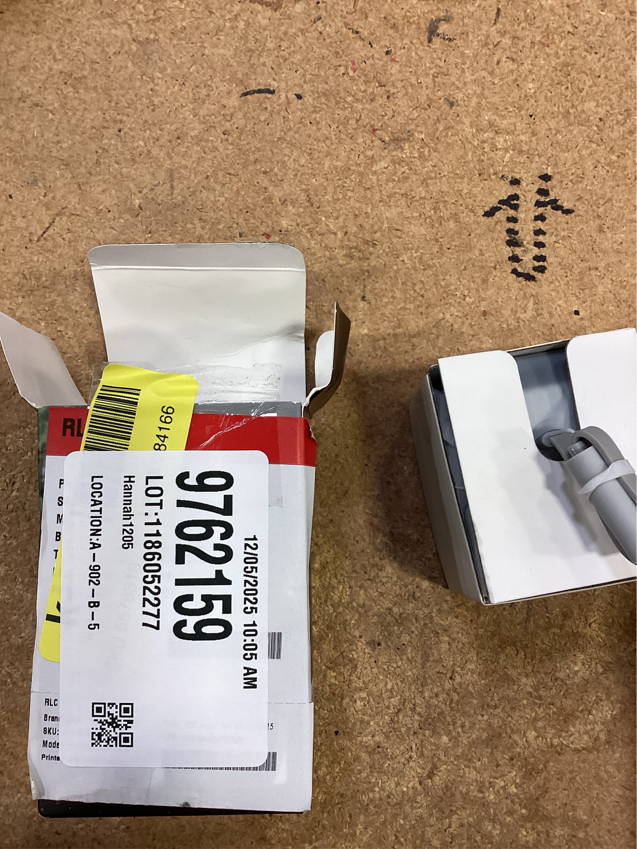 Wyze Cam V4 Plug-in Indoor and Outdoor Smart-Enabled Security Camera