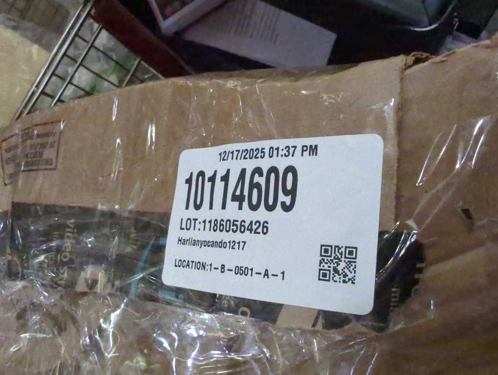 Crock-Pot Large 8-Quart Programmable Slow Cooker with Auto Warm Setting Black Stainless Steel