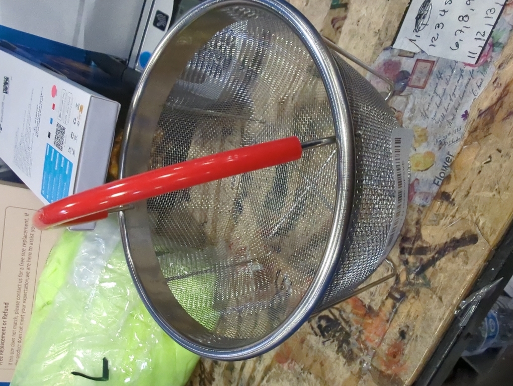 Original Salbree Steamer Basket for 6 qt quart Instant Pot Accessories, Stainless Steel Strainer and Insert fits IP Insta Pots, Instapot, Other Pressure Cookers, with Silicone Handle [3qt 8qt avail]