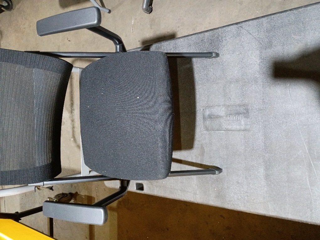Cadence Black Nesting Chair (little damage; see the picture)