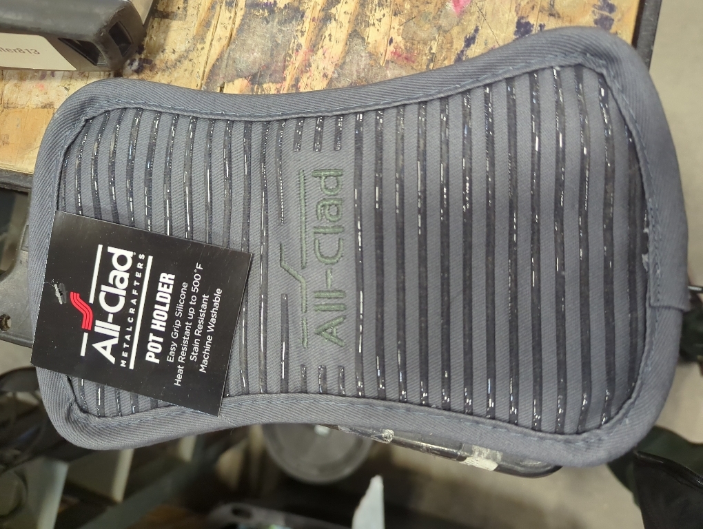 All-Clad Premium Pot Holder & Heating Pad, (2-Pack) Heat Resistant to 500 Degrees, 100% Cotton 10x6.25 for Kitchen and Barbeque, Pewter