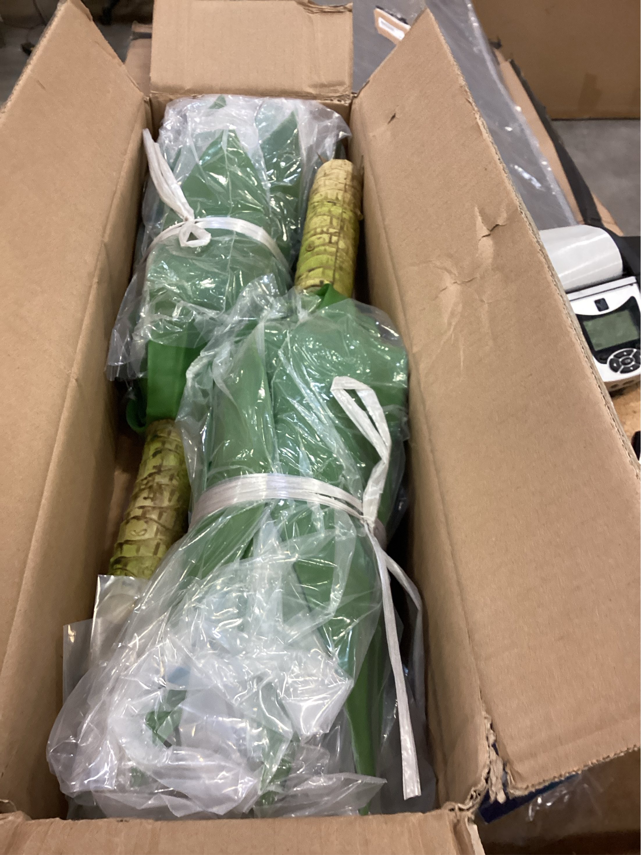 Velener Artificial Agave Plant Set,22 Inch, Faux Aesthetic Plants for Home Decor, Realistic UV Resistant Fake Agave Plants Without Pot, Set of 2