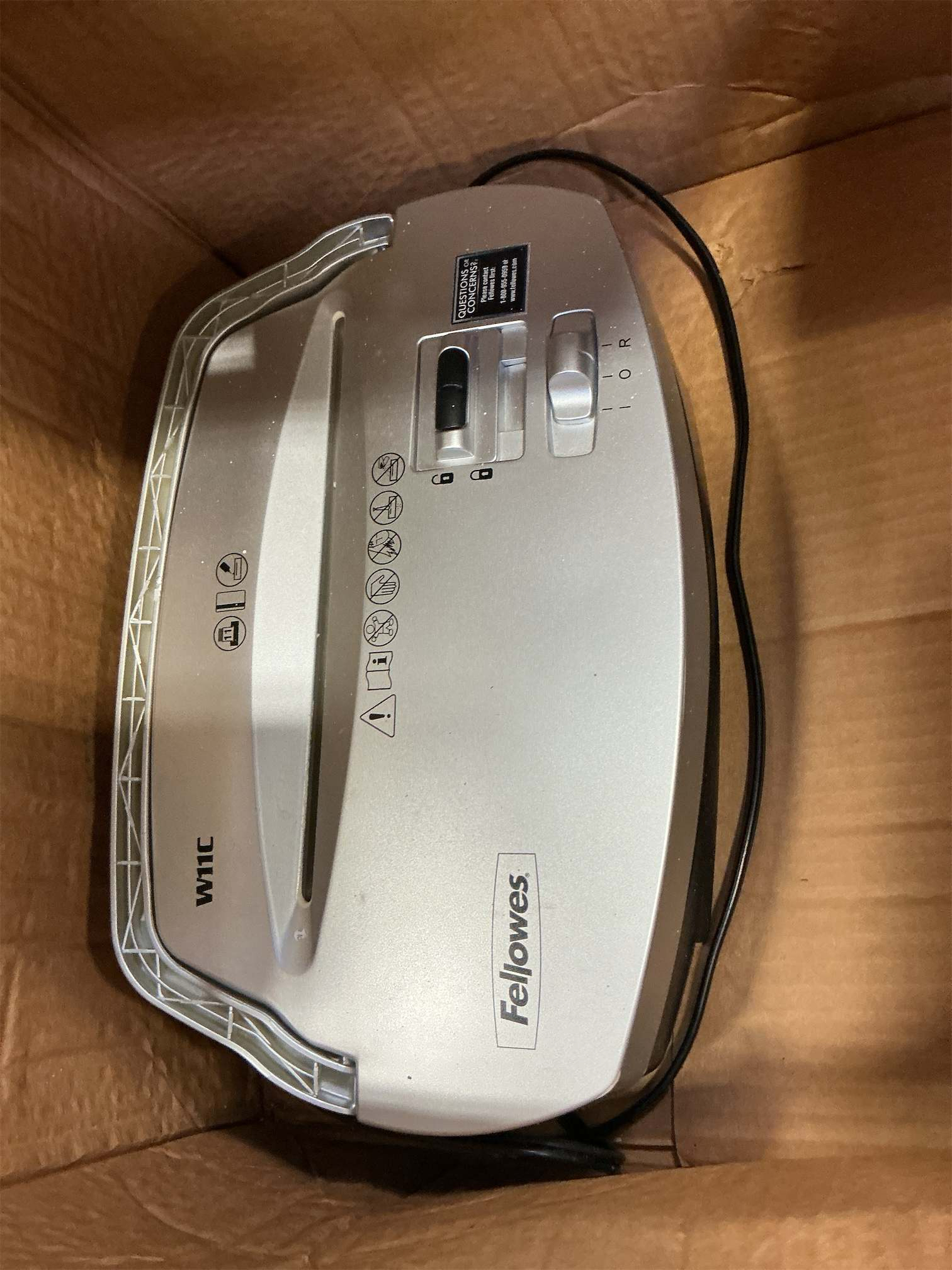 Fellowes 3103201 Powershred W11C, 11-Sheet Cross-cut Paper and Credit Card Shredder with Safety Lock top only