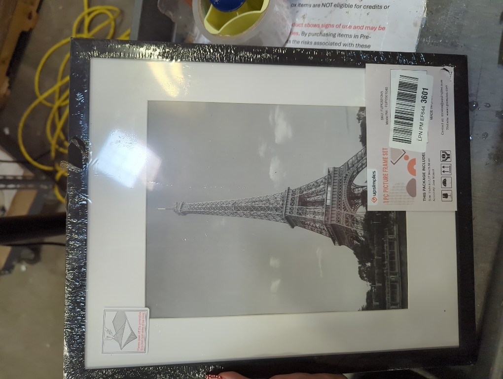upsimples 11x14 Picture Frame, Wall Decor Photo Frames, Black 1 Pack