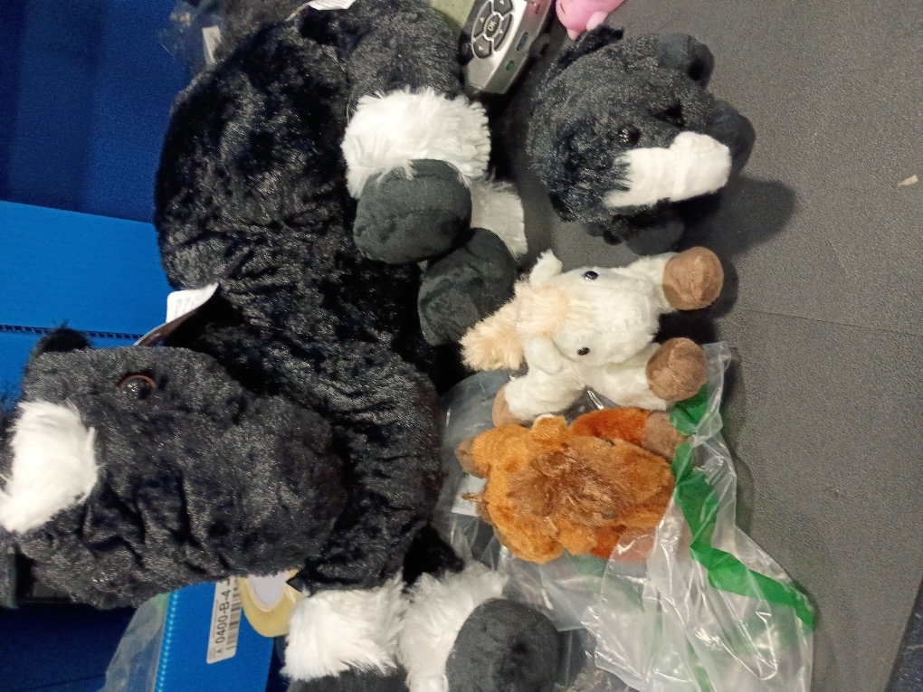 Tezituor 4Pcs Horse Stuffed Animal with Babies, 18 inch Large Mommy Stuffed Horse with 3 Baby Pony Plush, Realistic Black Pony Plush Pillow for Boys Girls Birthday Easter Decor