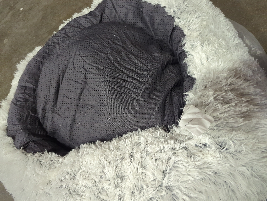 Dog and Cat Bed Super Plush Cuddler Round Soft Comfortably Stuffed Choose Size and Color (Medium/Large - Cream)