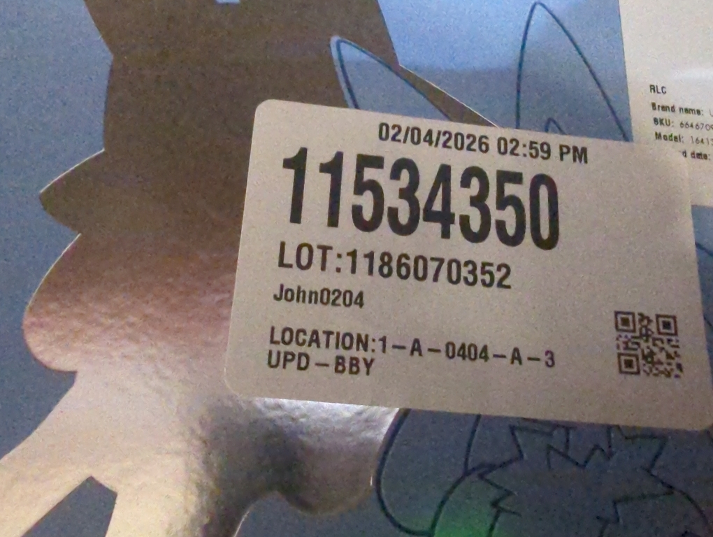 Ultra Pro | Pokemon Elite Series: Lucario 9-Pocket Zippered PRO Binder | Trading Card Game Accessory| Ages 6