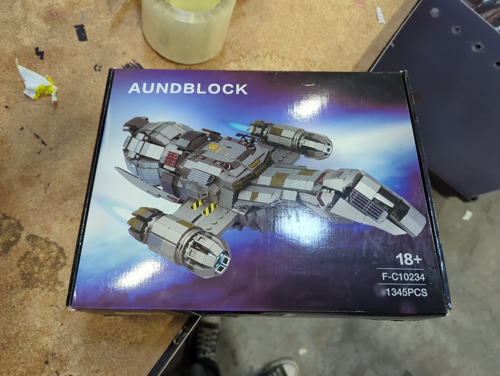 Firefly Spaceship Building Blocks Sets Space Aircraft Mode Toy Set Compatible with Lego Creative Bricks Building Toys for Adults Aged 18