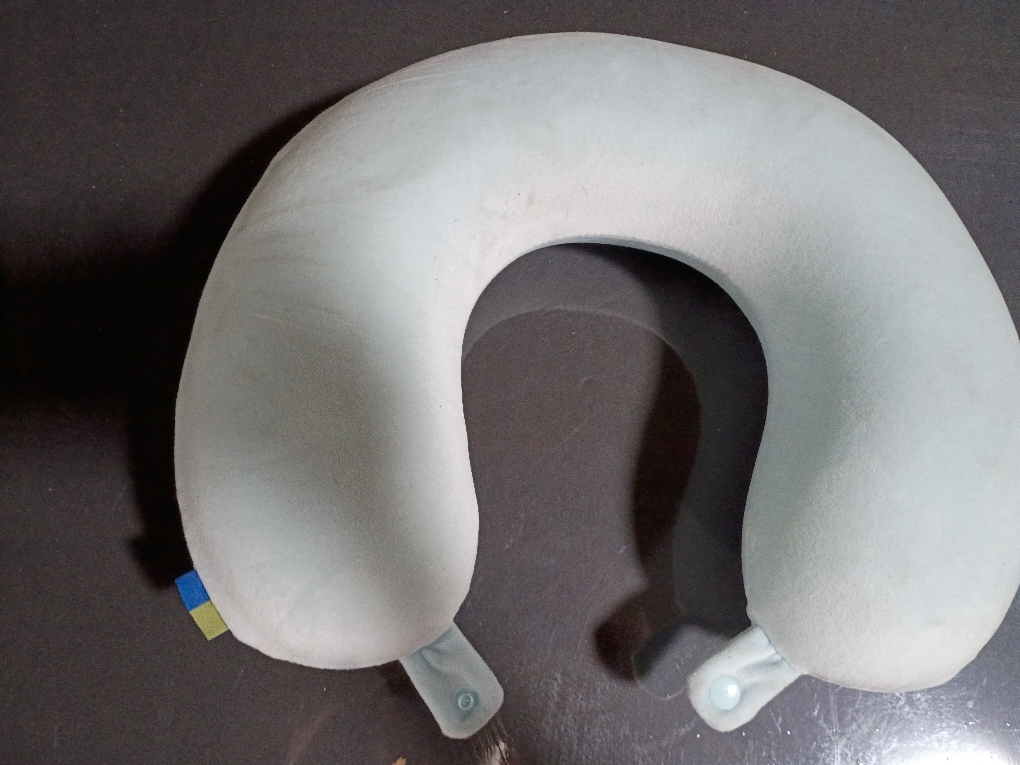 Soft Memory Foam U Neck Pillow Portable Travel U Shaped Pillow Office Car Head Neck Pillow Airplane Travel U Pillow