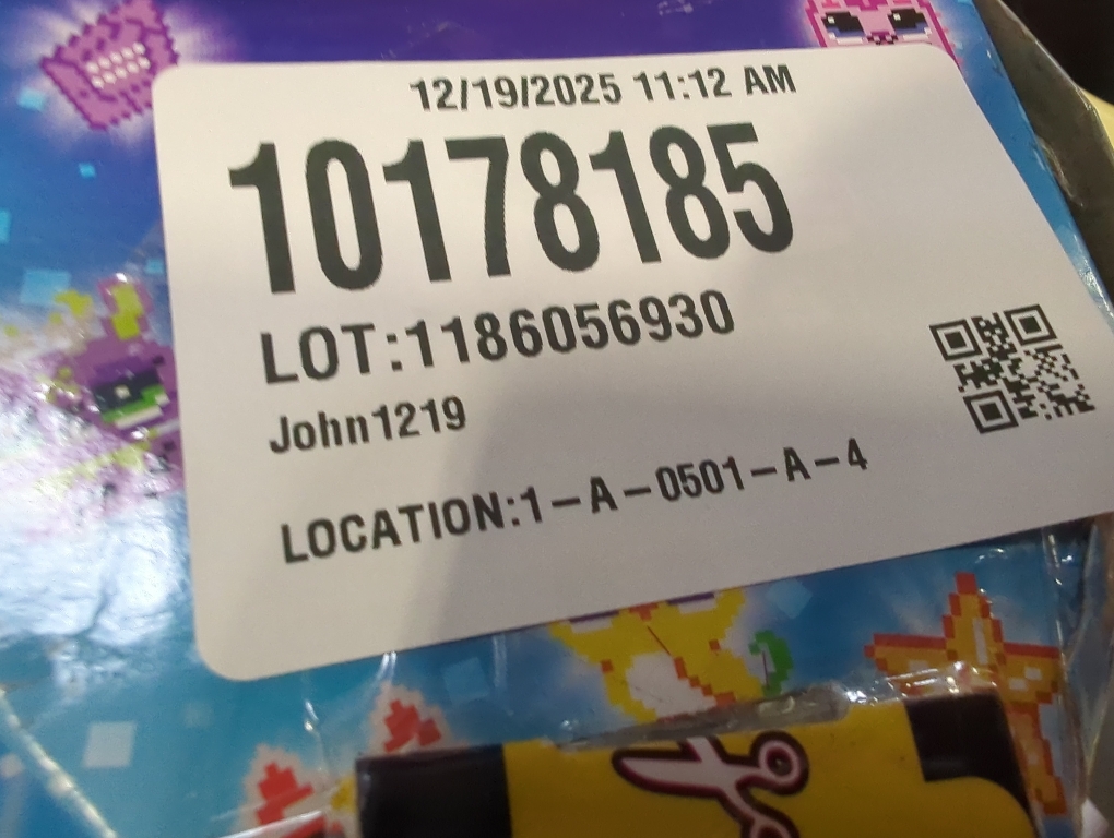 Bitzee Magicals Interactive Digital Pet