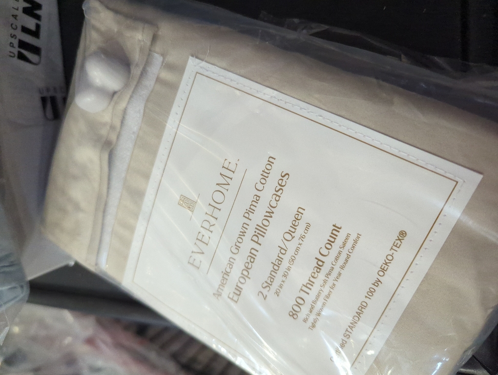 Everhome PimaCott Sateen 800-Thread-Count Standard Pillowcases in Peyote (Set of 2)