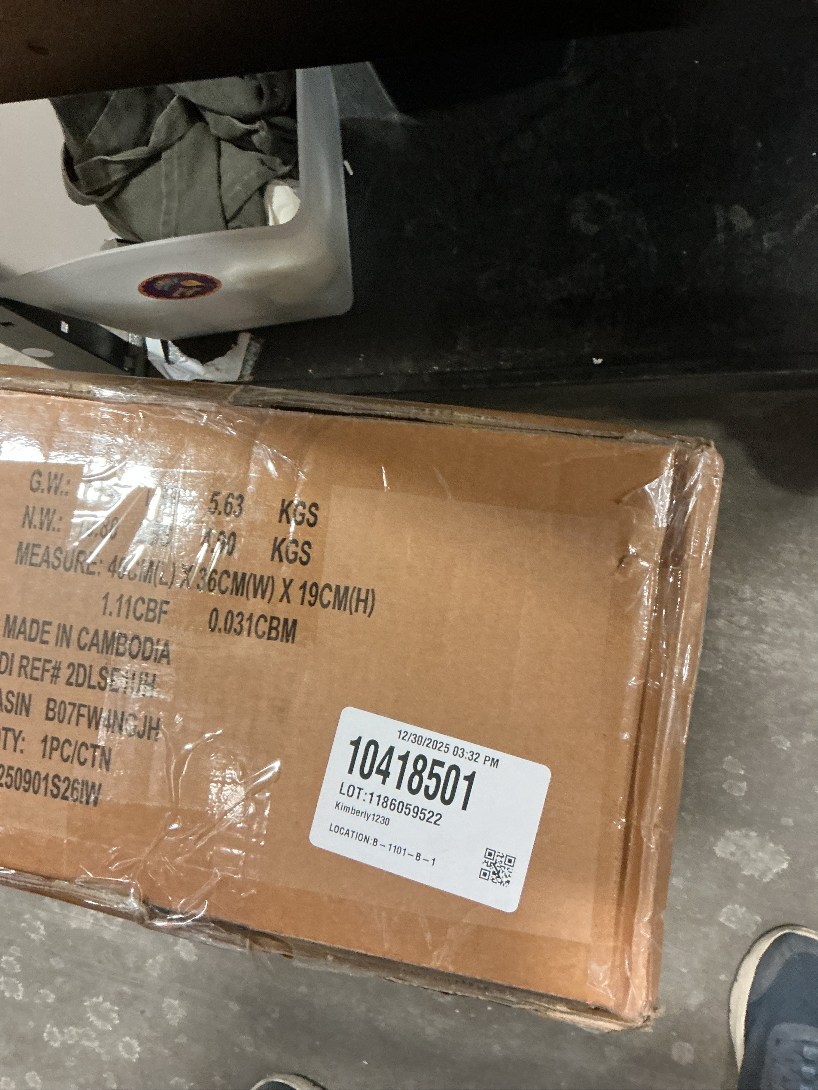 Amazon Basics Multi- Platform Cat Tree with Scratching Post for Indoor Cats up to 25lbs, 18 x 14 x 22 Inches, Beige