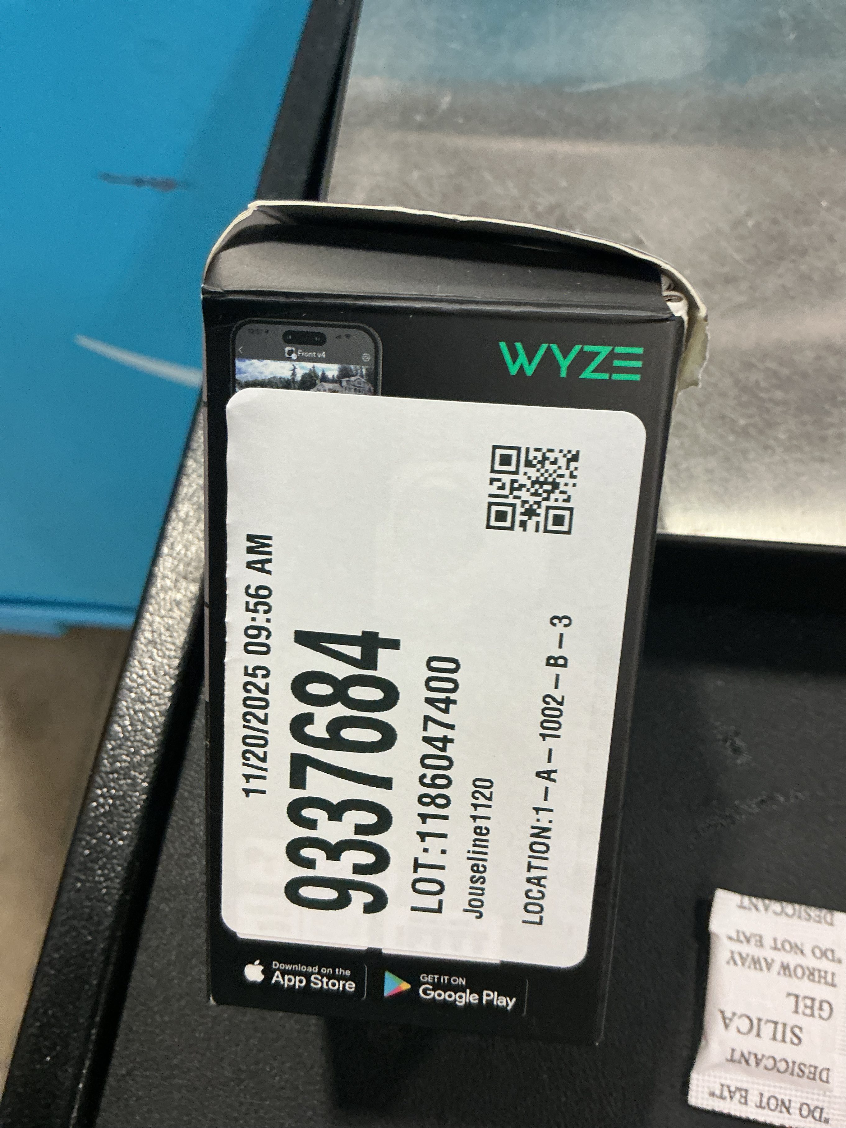WYZE Cam v4 (Latest Model), 2.5K AI Security Camera, Indoor/Outdoor Cameras for Home Security, Baby Monitor & Pet Camera, Vibrant Color Night Vision, No Subscription Required, Free Expert Help