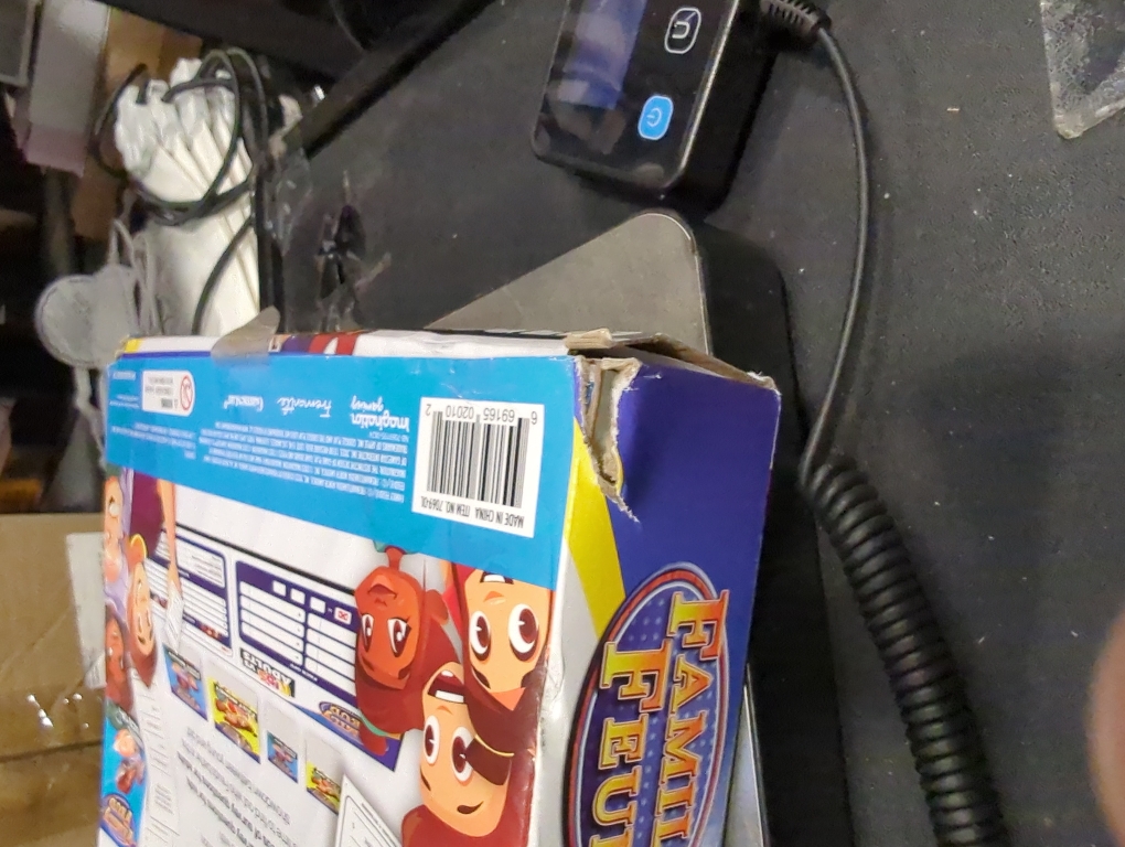 Family Feud Kids vs Adults Game: Party Board for 3  Players, Imagination Gaming Inc., Money Concepts, 30 Min Play