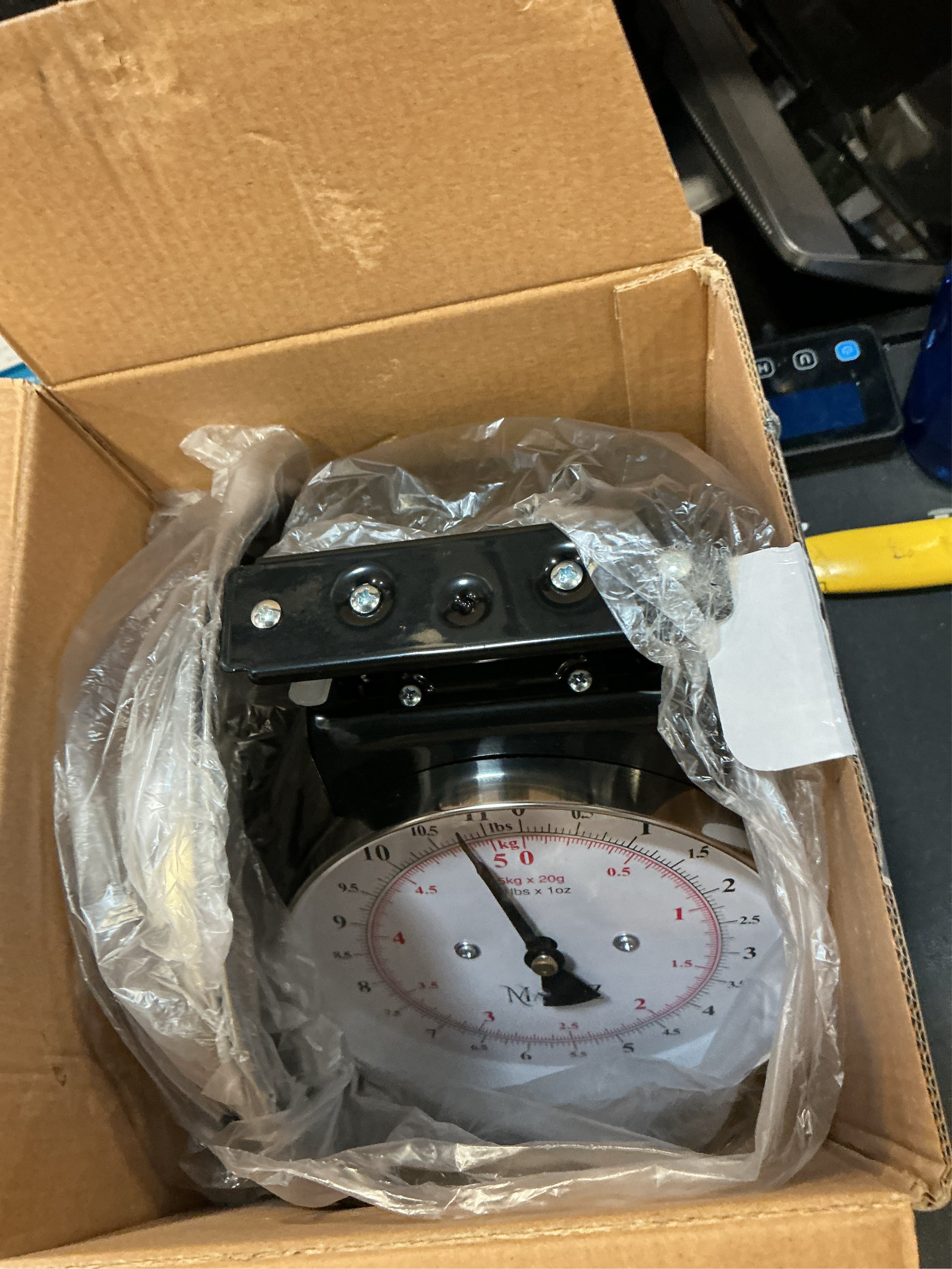 MARLIZ 11 lb/ 5Kg Mechanical Food Scale for Kitchen| Analog Scale with 2 Bowls Grams and Ounces |balanza di cocina Food Weight Scales red| Meat Scale Small Kitchen Scale