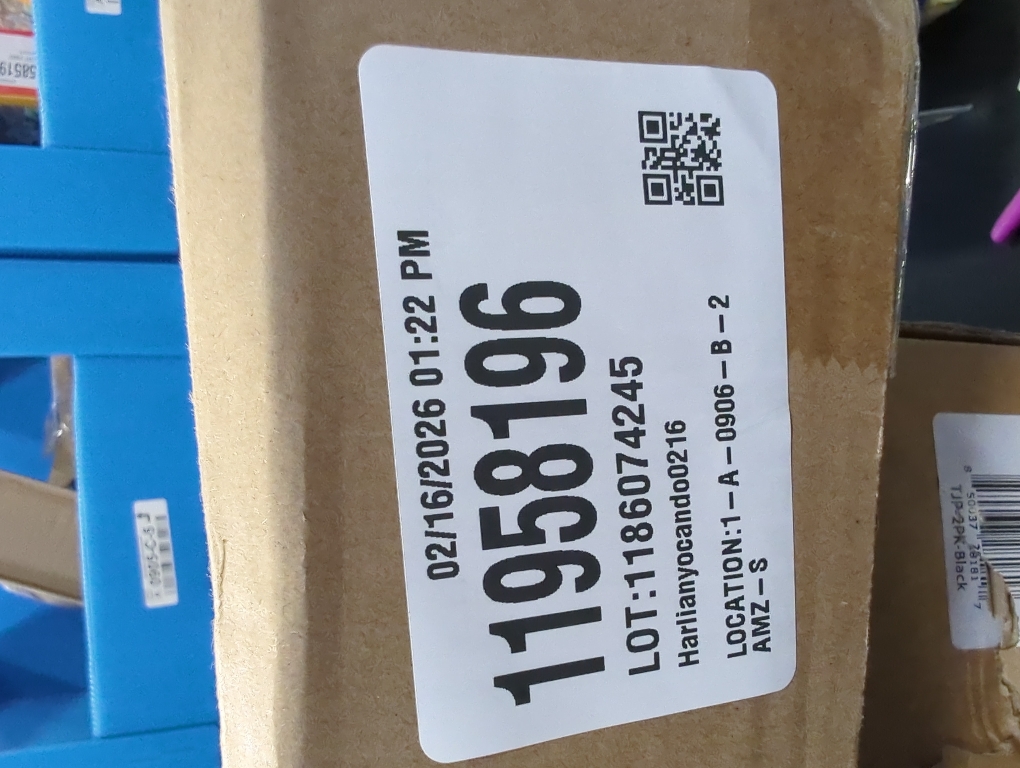 16.9 oz/500 ml Coffee Syrup Dispenser Set - 2 Glass Bottles with Black Pumper and Syrup Labels - Precise Dispensing and Stylish Addition to Coffee Shop, Cafe or Home Bar