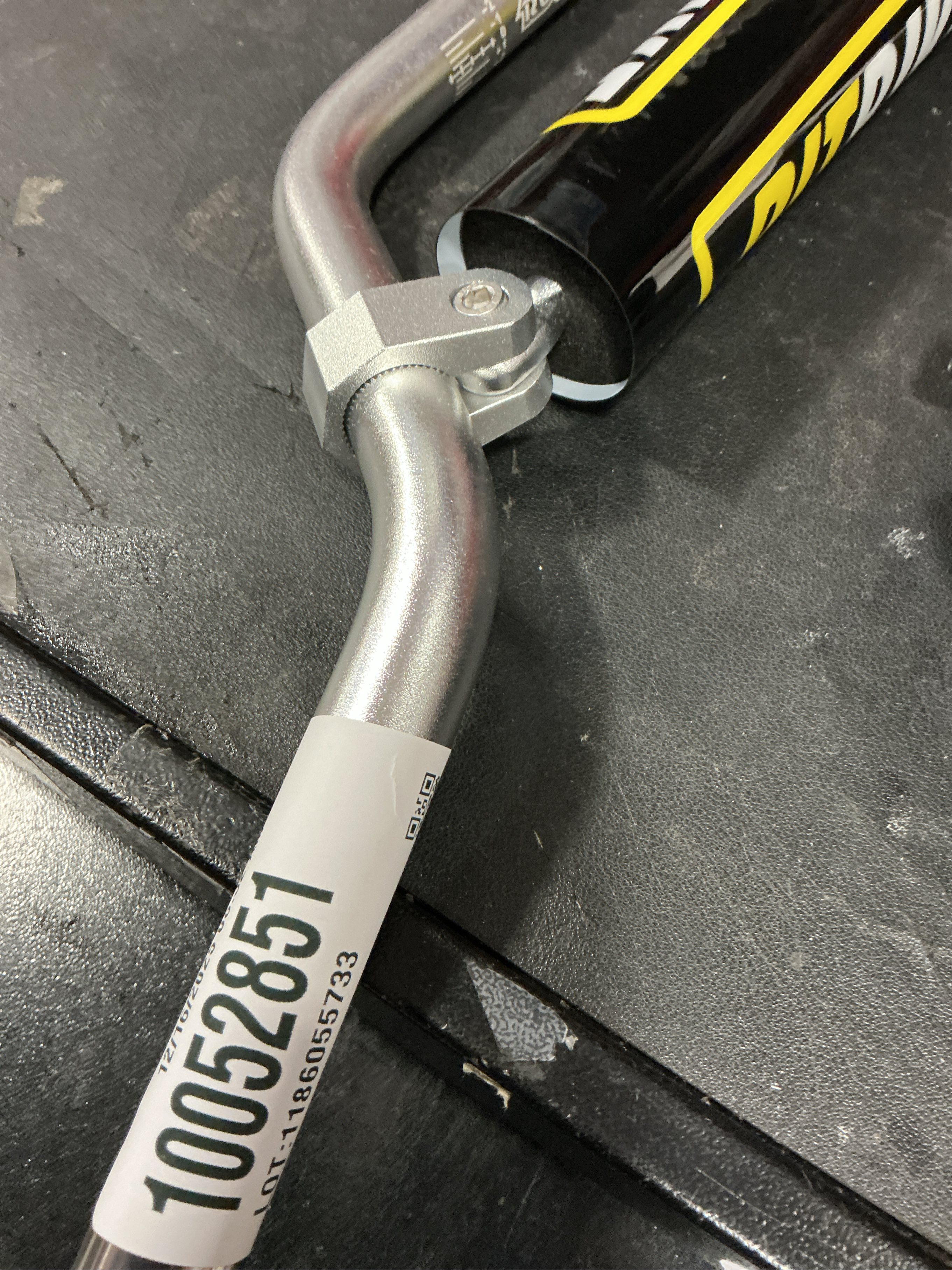 Universal 7/8 Inch 22mm Dirt Bike Handlebars, Upgraded Pit Bike Handlebar with Foam Pad for Motocross CRF YZF KXF KLX RMZ DRZ Pit Dirt Bike ATV Quad - Black