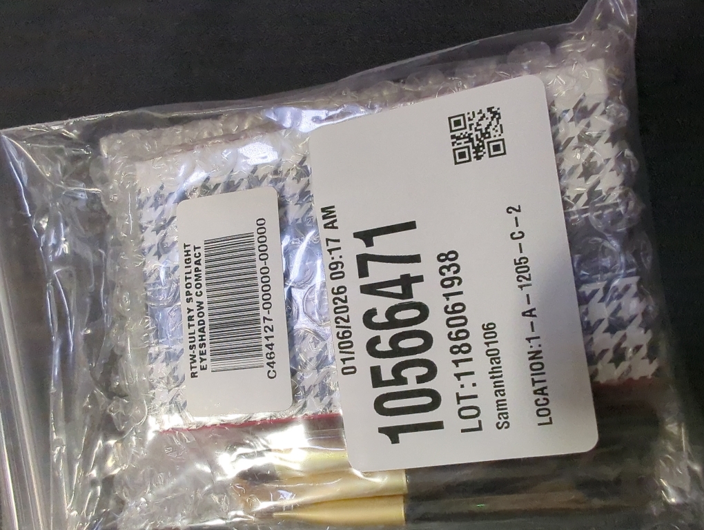 Ready to Wear New York Spotlight Eyeshadow Collection Sultry pallette