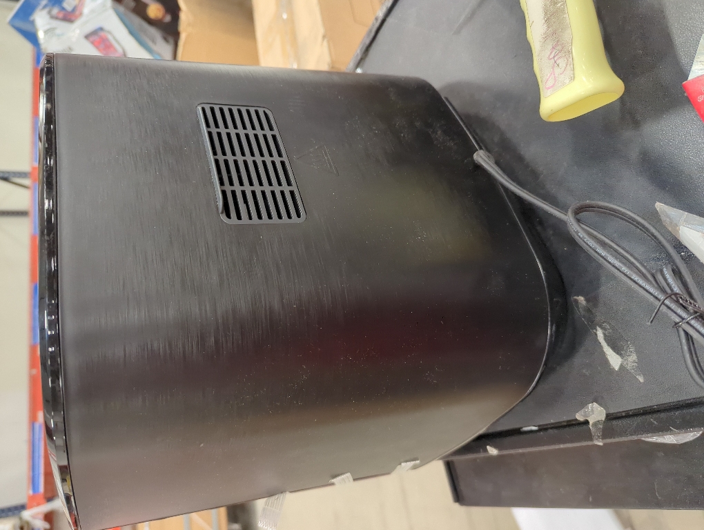 Insignia™ - 5 Qt. Digital Air Fryer - Stainless Steel (damage on bottom)