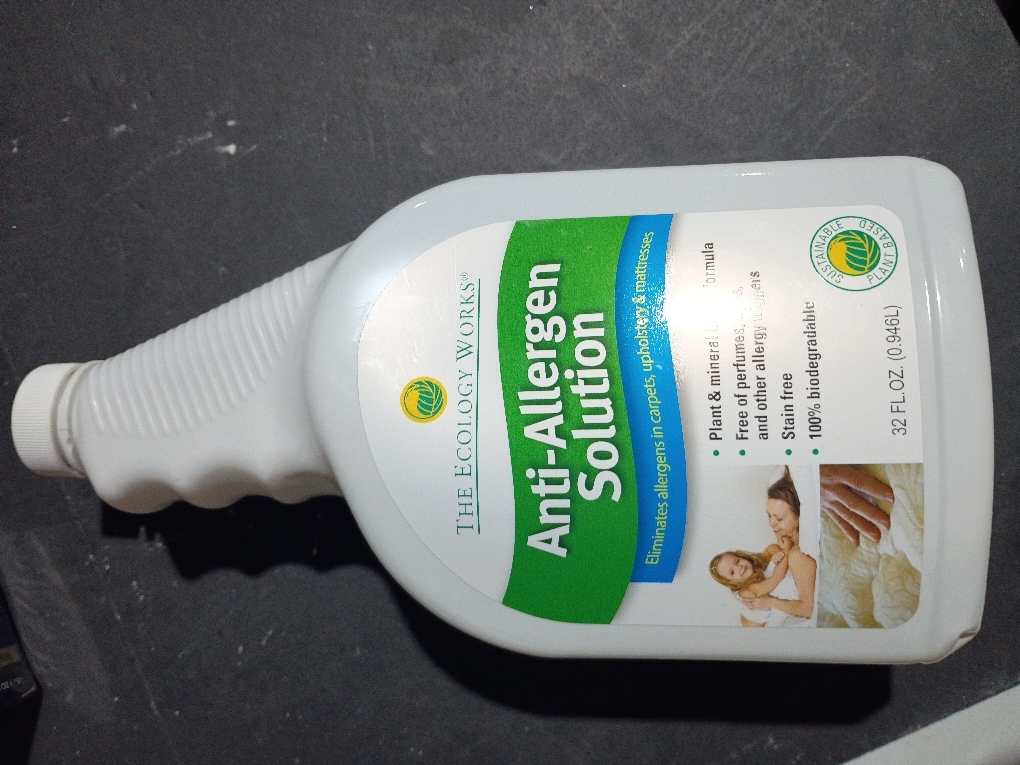 The Ecology Works- Plant-Based Dog & Cat Allergy Spray, Dander Remover & Dust Mite Waste Reducer for Relief from Allergies - Cleans Home, Bedding & Furniture Naturally, Fragrance-Free