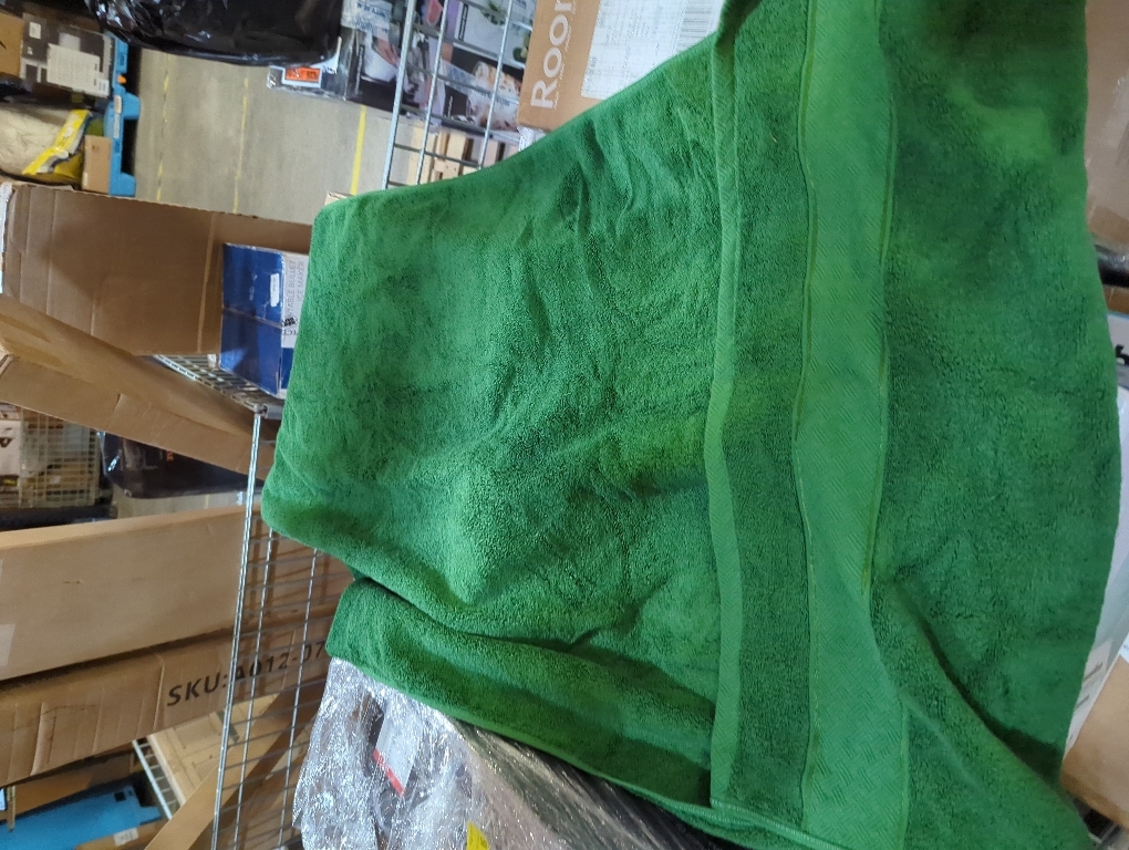 Elegant Comfort Three Line Popcorn Towel Set for Bathroom 35 x 70 inches, Premium Hotel Quality 1-PACK Jumbo Towels, 100% Turkish Cotton,Soft and Durable, Quick Dry and Highly Absorbent, Emerald Green