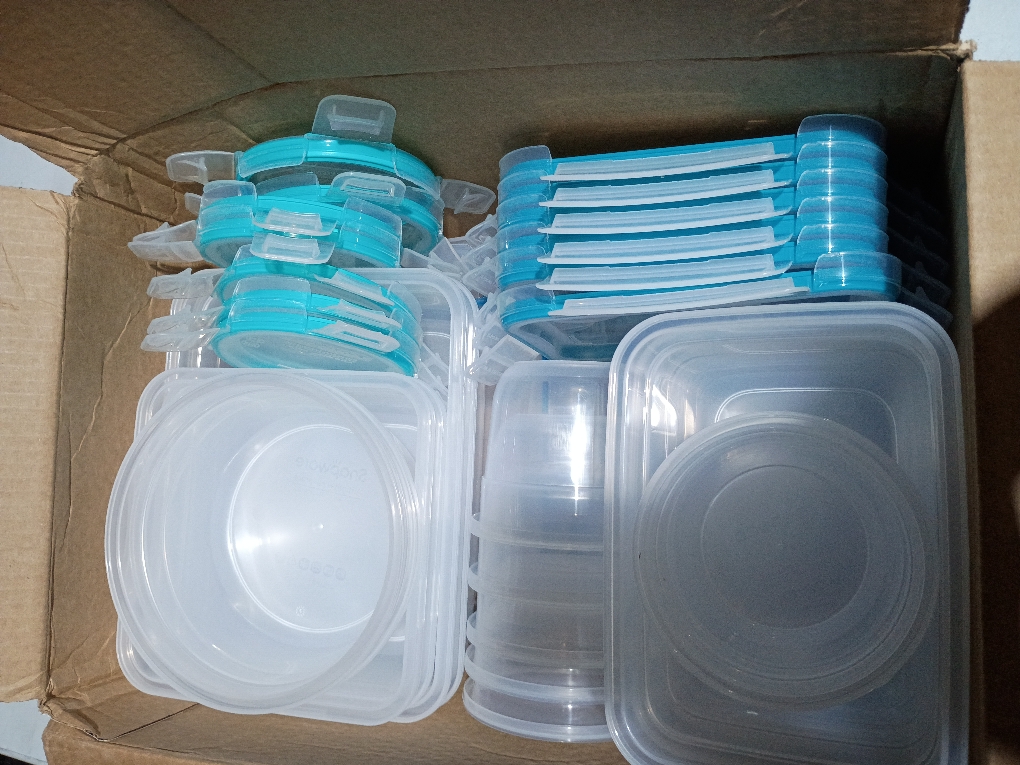 Snapware 38 Pieces Food Storage Airtight & Leak Proof Lids BPA Free Plastic