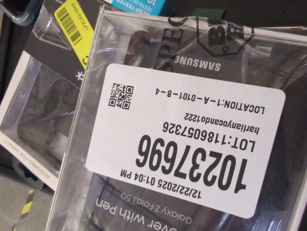 Samsung EF-FF92P - Flip cover for cell phone - black - for Galaxy Z Fold3 5G