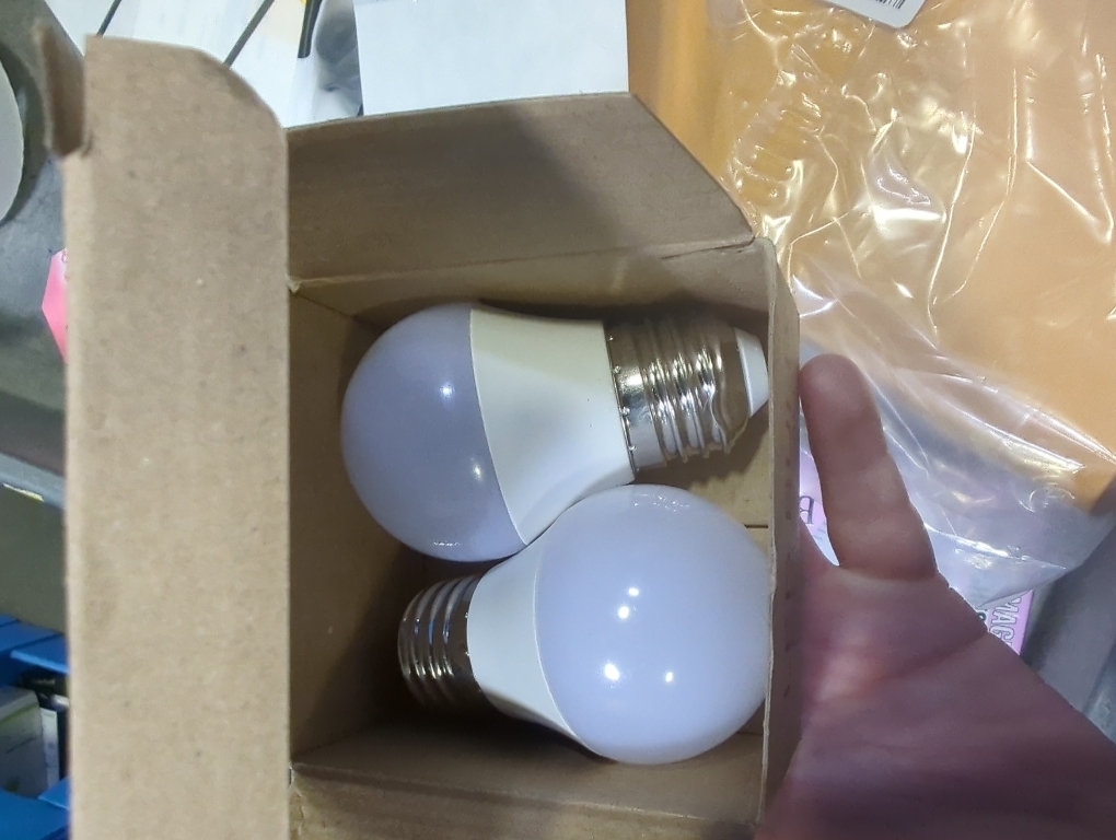 5W LED Refrigerator Light Bulbs 40 Equivalent, A15 Small Applicance Light Bulb E26 Medium Base, 120V Waterproof Fridge Bulbs Daylight White Freezer Home Lighting Lamp Non-dimmable, 2 Pack