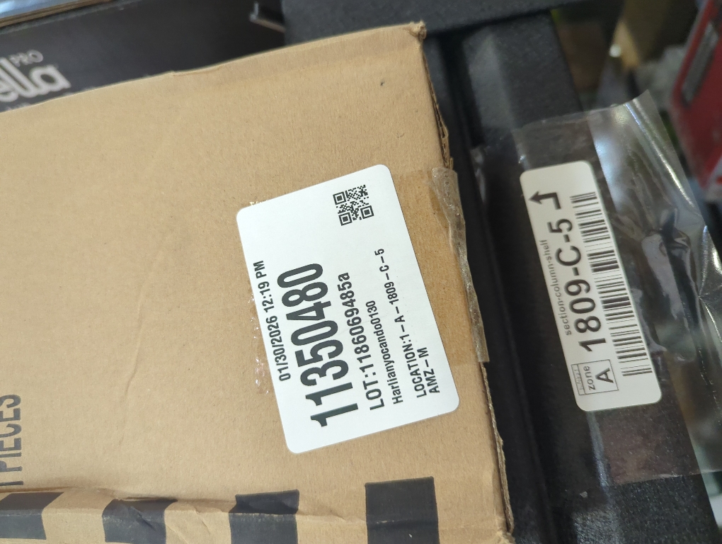 Fisher-Price Imaginext DC Super Friends Batman Toy, Robo Command Center Playset & Figures, Detachable 10-inch Robot for Kids Ages 3  Years