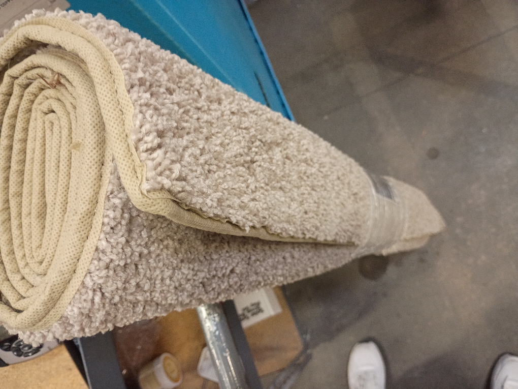 4' ' Mohawk Area Rugs