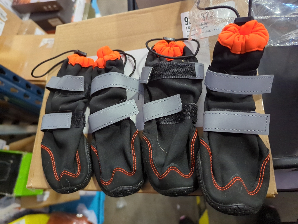 Payanwin Dog Boots, 4PCS Warm Lined Winter Dog Shoes Waterproof Non-Slip Dog Shoes with Adjustable Reflective Straps for Outdoor Snow＆Rain (Orange and Black, #5)