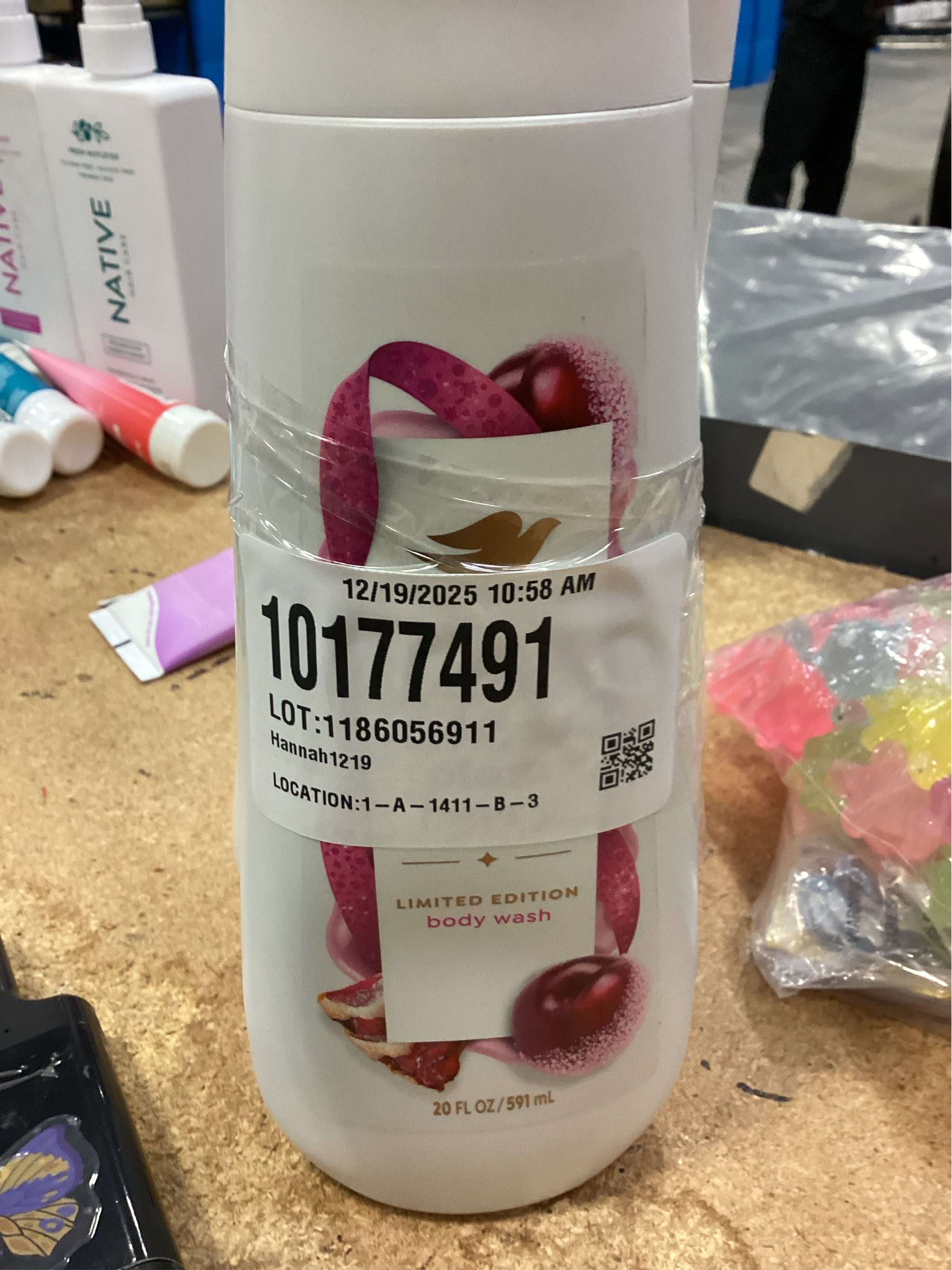 Dove Beauty Limited Edition Holiday Treat Body Wash - Frosted Plum Berry - 2 pack