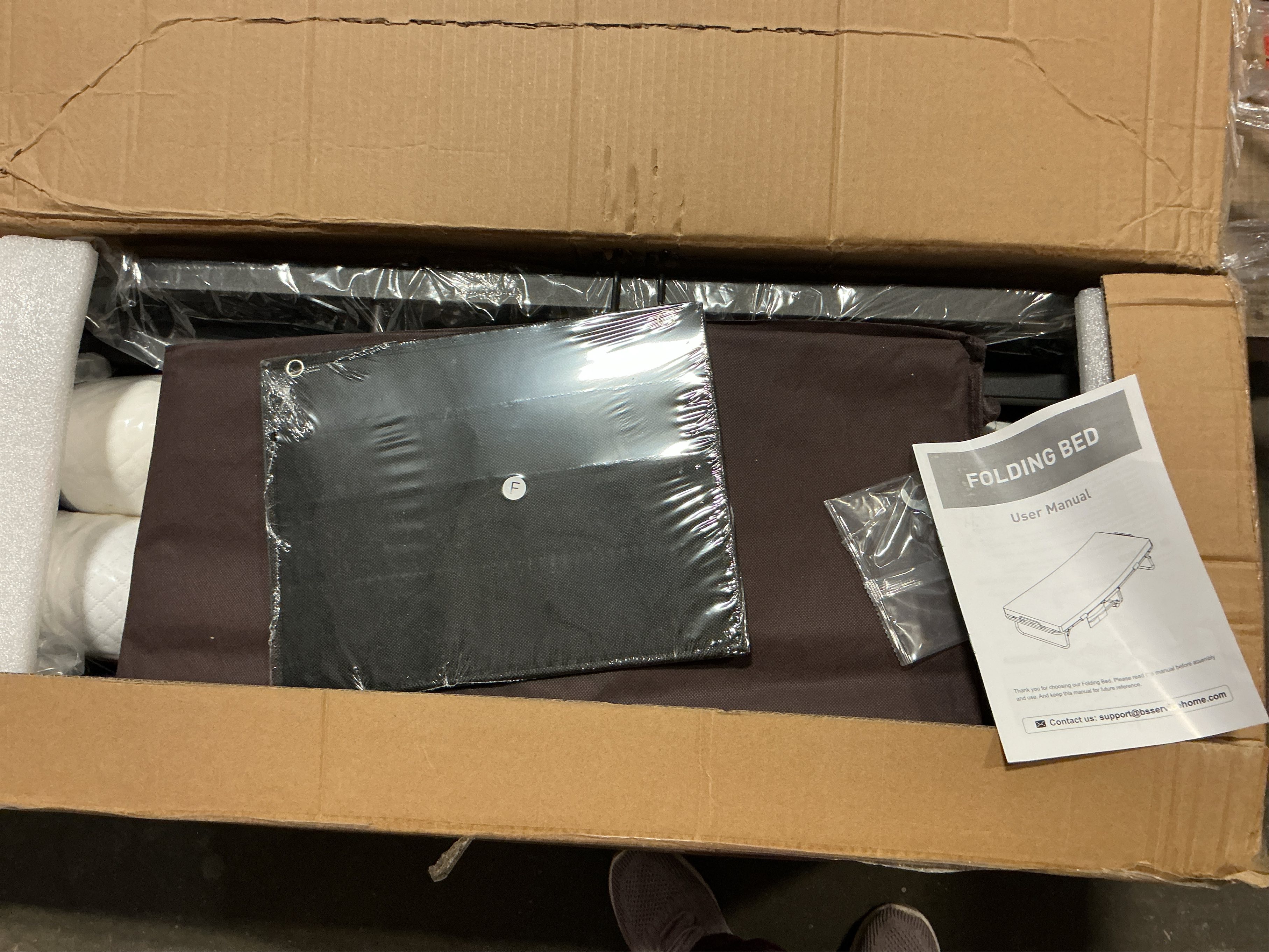 Folding Bed with Mattress, Portable Foldable Bed for Adults, Roll Away Guest on Wheels, Memory Foam Mattress and Metal Frame, Space Saving Fold Up for Easy Storage, 75 x 31