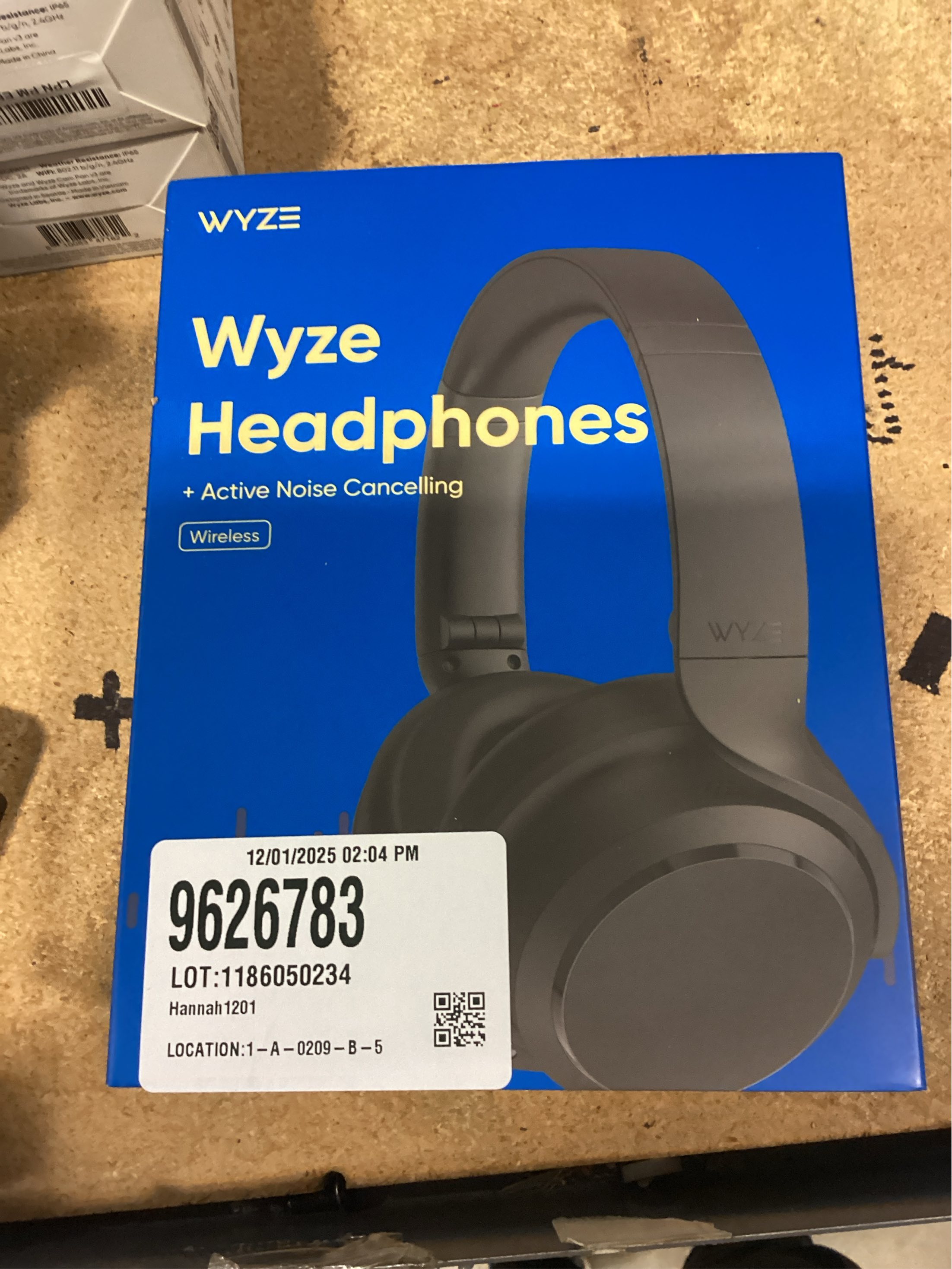 Wyze Noise-Cancelling Headphones - Black / No Travel Case