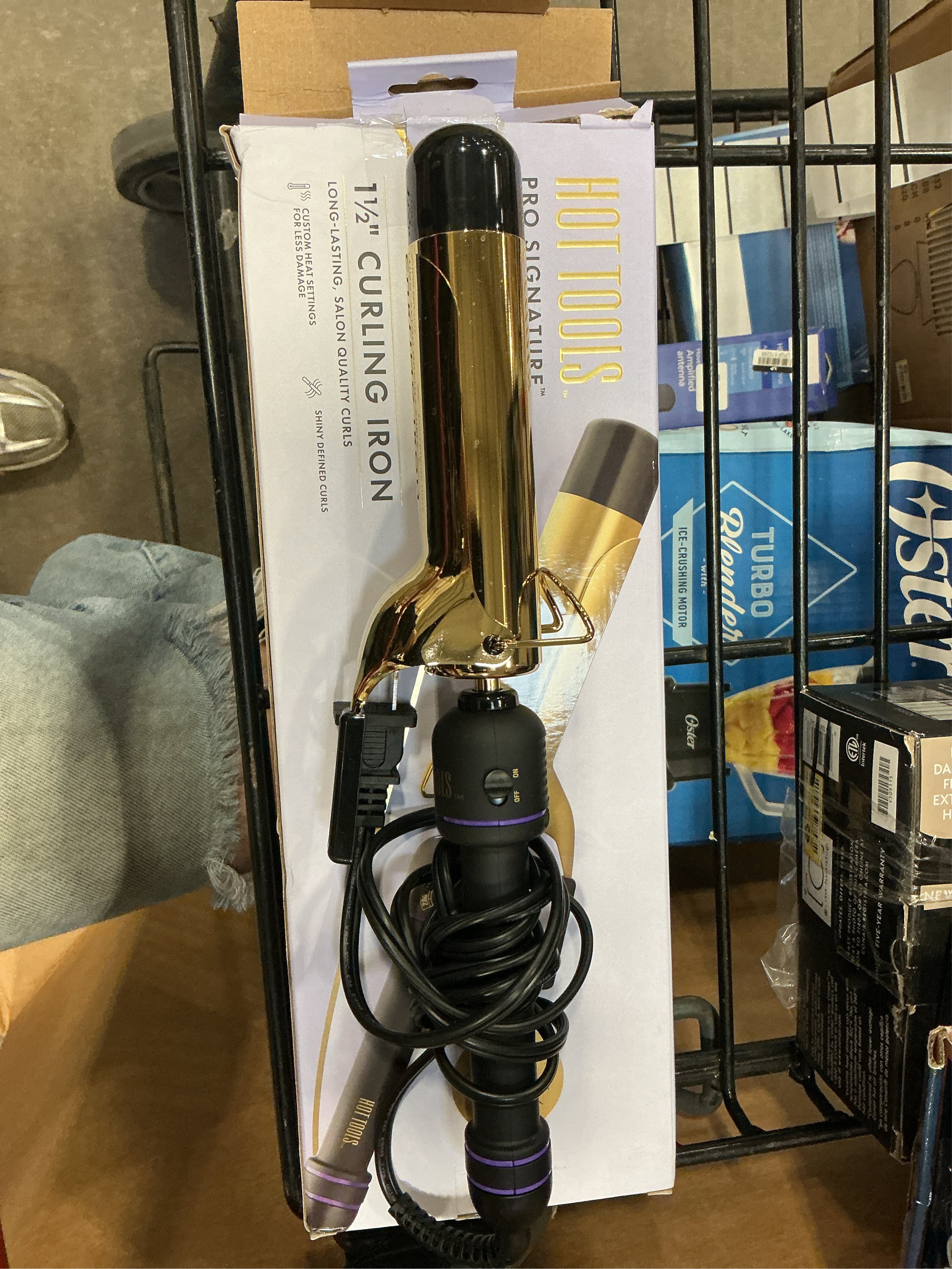 HOT TOOLS (2018 MODEL) Pro Artist 24K Gold Curling Iron | Long Lasting, Defined Curls (1 1/2 in)