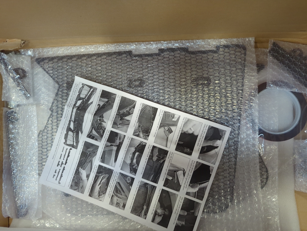 3Pcs Black Upgraded Front Radiator Guards Grille,Aluminum Body Bumper OEM Style Front Outer Grill Guard Protection Screens Grille Vents Insert Mesh Set for Corvette C8 Z06 2023 /E-Ray 2024