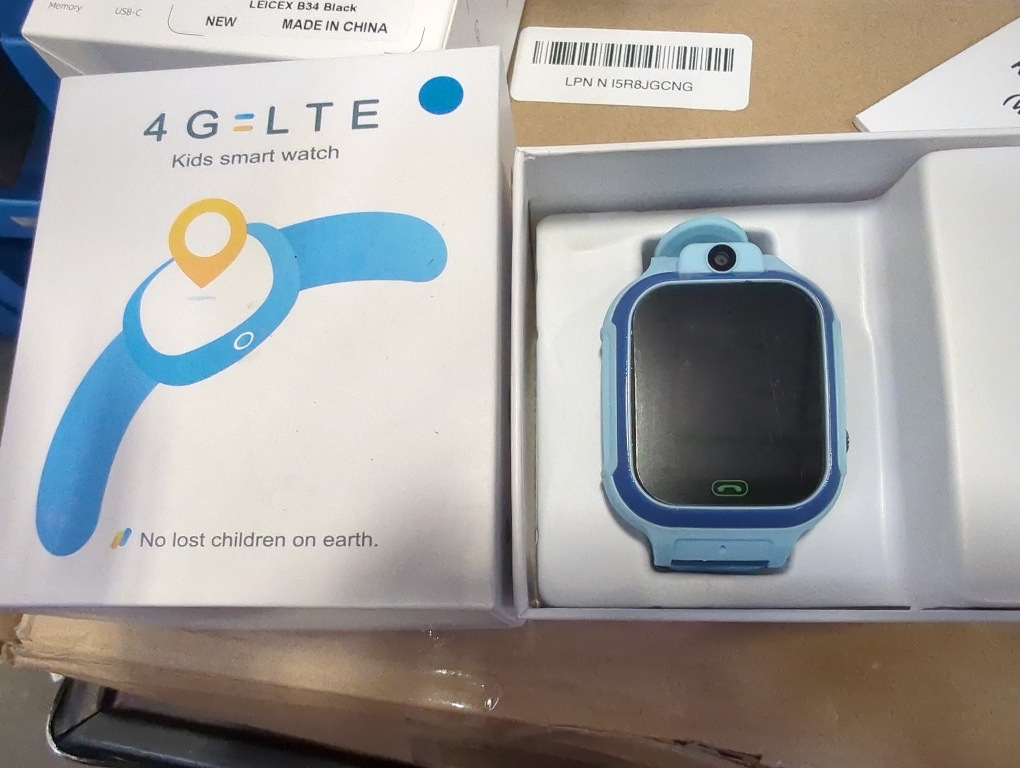 4G Kids Smart Watch GPS Tracker - Smartwatch with Two Way Call Video Calling Voice Chat SOS Class Mode Stopwatch Pedometer Games Wi-Fi Touch Screen Alarm Clock Smartwatches for Boys Girl (Blue)