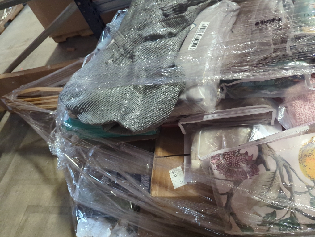 20869888 Wayfair Returns NS Pallet