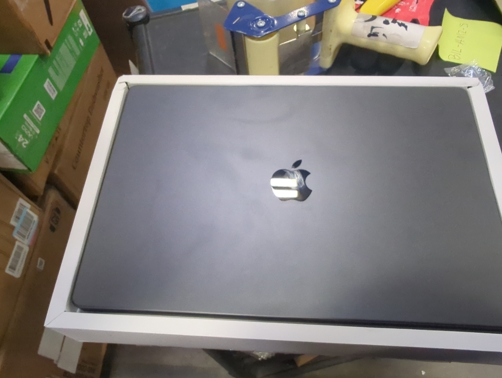 Apple Size 14 Color Black MacBook Pro with M4 Chip 10-Core CPU / 10-Core GPU, 16GB Memory, 1TB SSD, Silver, 2024