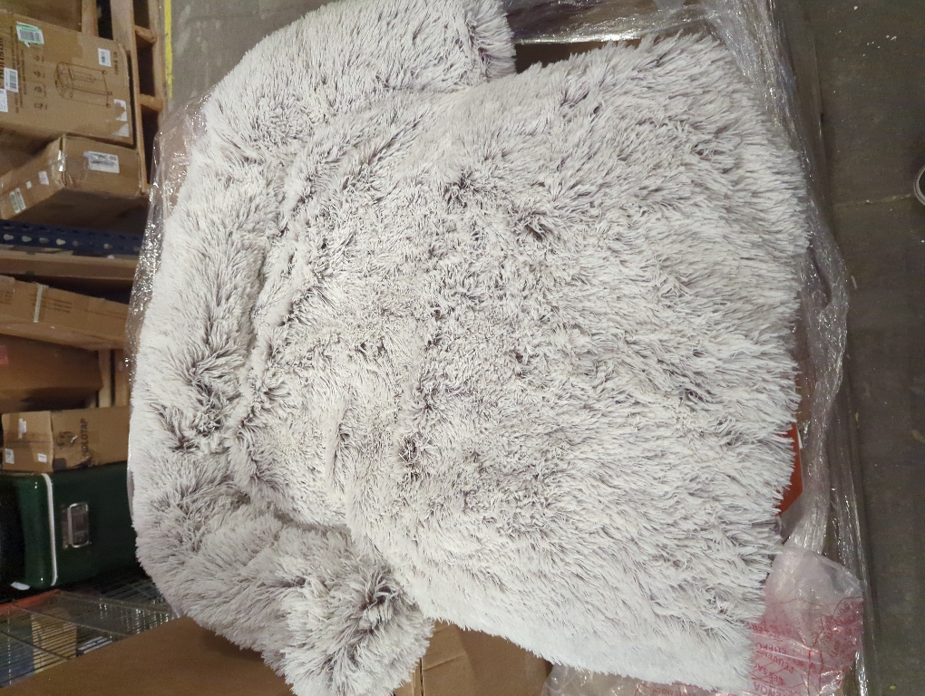 Calming Dog Bed Fluffy Plush Dog Mat for Furniture Protector with Removable Washable Cover for Large Medium Small Dogs and Cats (Small), Light Grey)