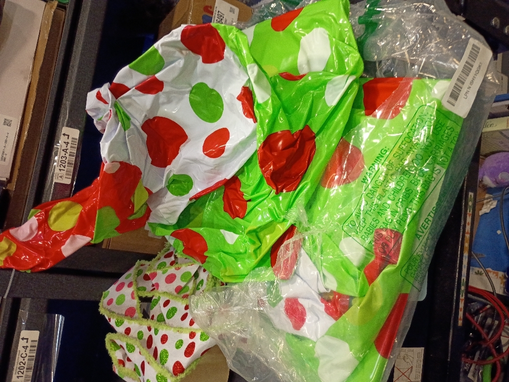 2 Pcs 3 ft Christmas Inflatable Gift Box Decorations, PVC Xmas Gift Box for Holiday Indoor Outdoor Yard Garden Lawn Photo Props