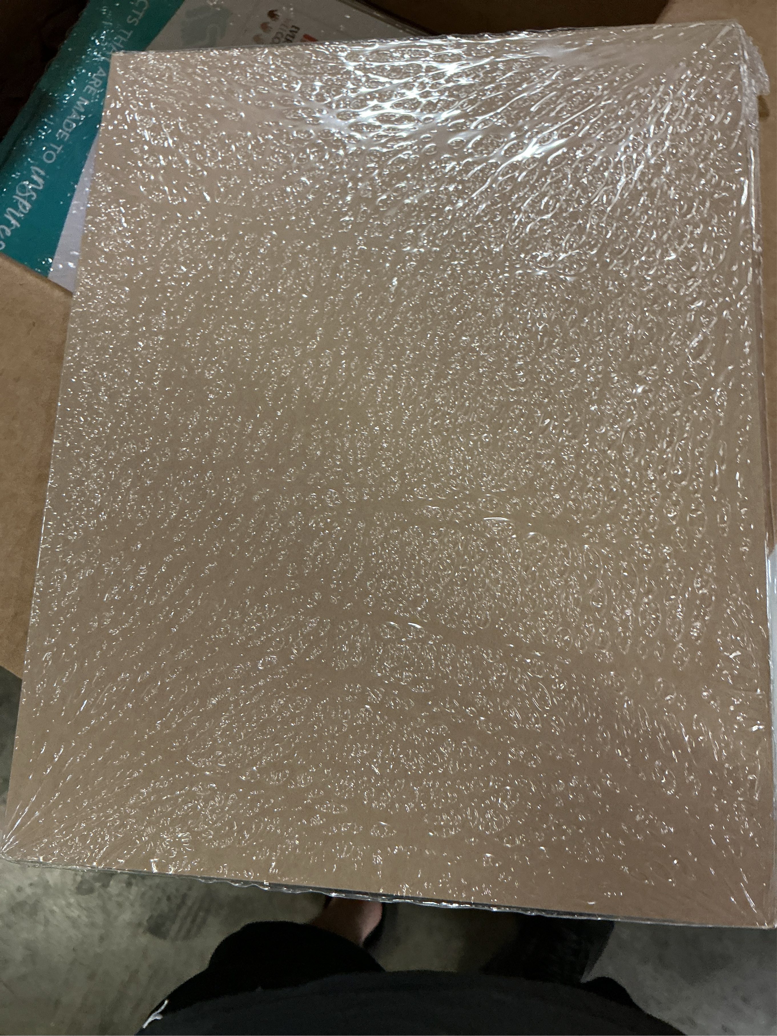 https://s3.us-central-1.wasabisys.com/manyfastscan-photos/65d9a28d-f33d-405d-a818-e8bcaa254c2d.jpg