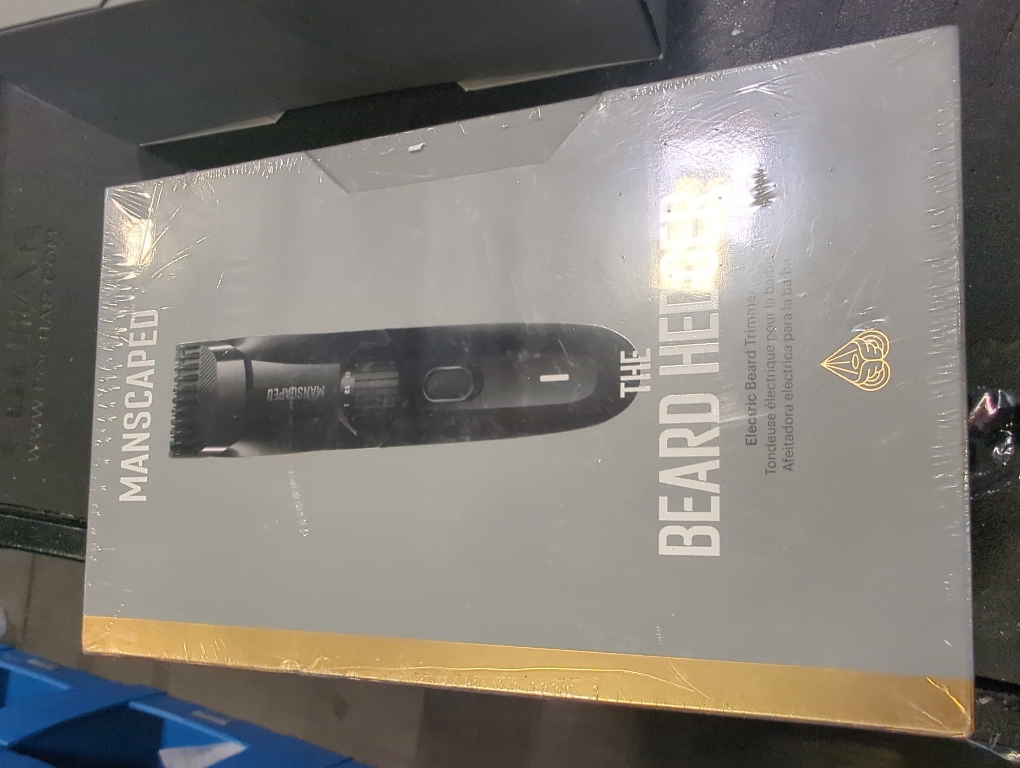 MANSCAPED The Beard Hedger SkinSafe Cordless Beard Trimmer, Waterproof Clippers for Facial Hair Shaving