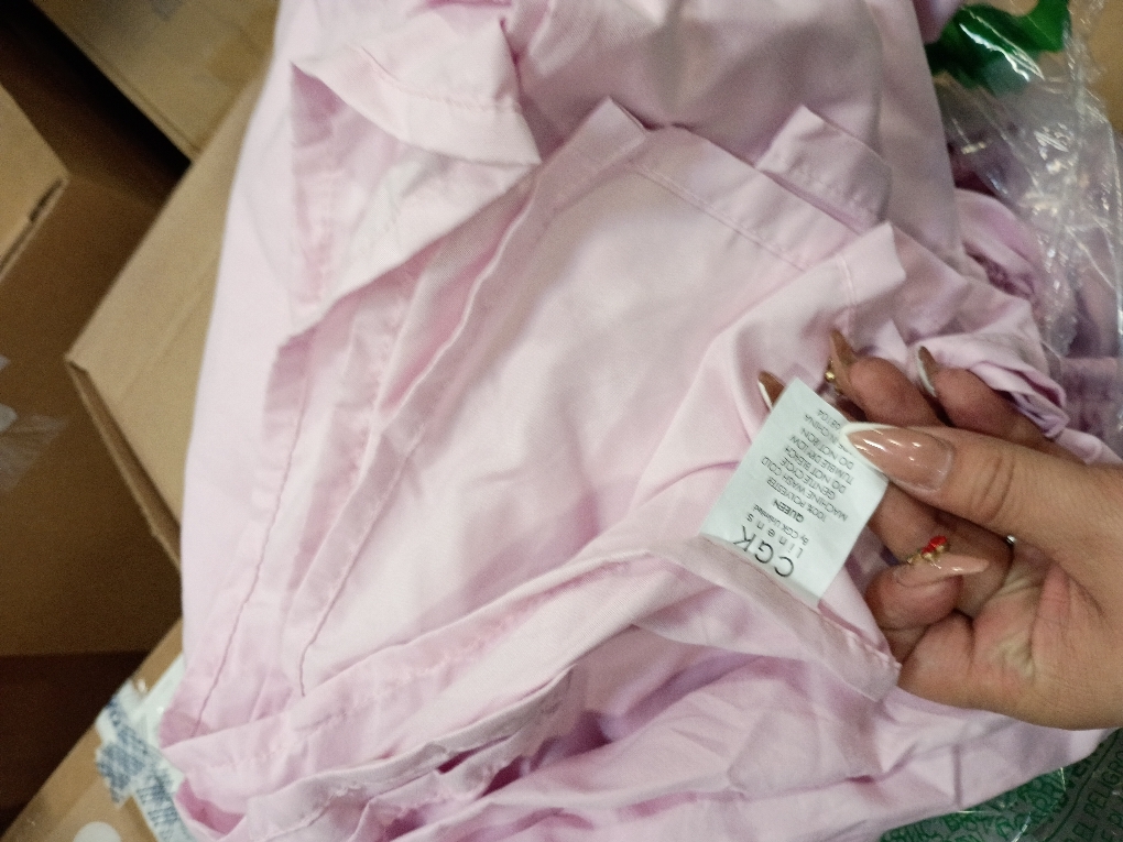 CGK Unlimited 4 Piece   6 Piece Queen Bed Sheets Set - Light Pink