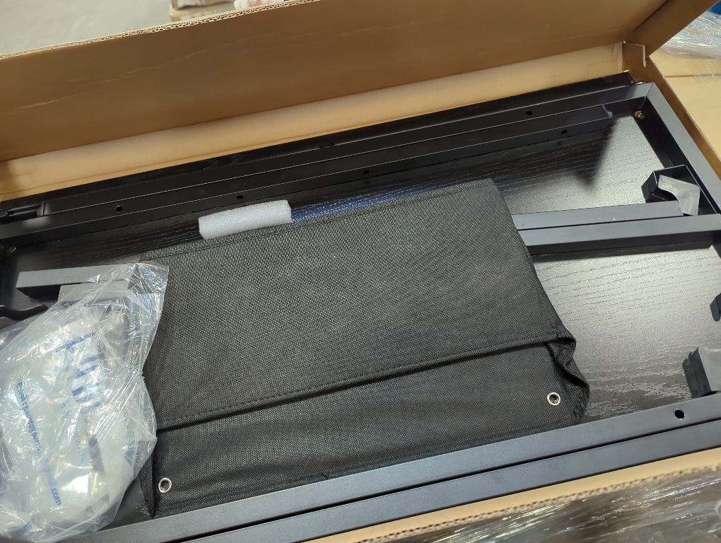 Pamray 32 Inch Computer Desk for Small Spaces with Storage Bag, Home Office Work Desk with Headphone Hook, Small Office Desk Study Writing Table